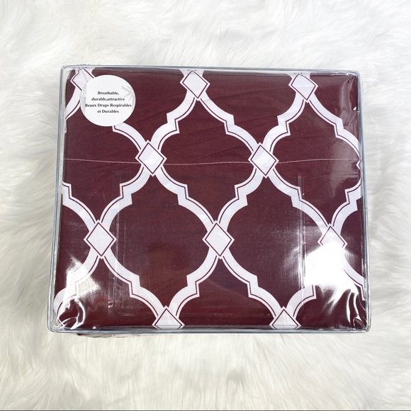 ✨FINAL STOCK✨Twin 3pc Burgundy Arabesque Bedsheets - Picture 2 of 5
